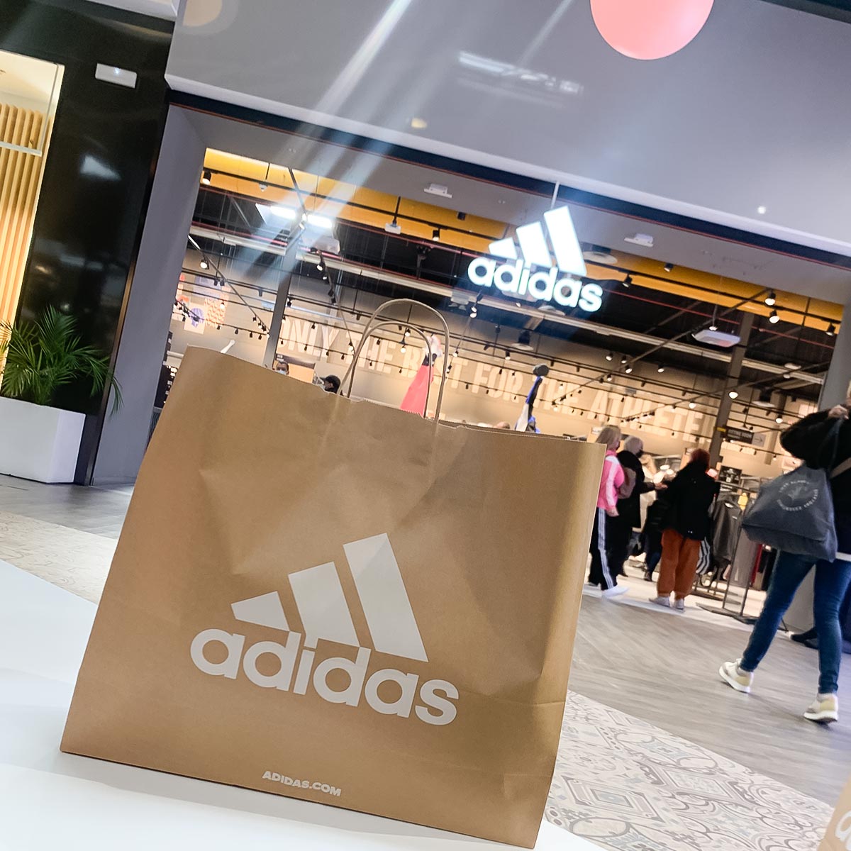 Adidas Outlet - The Alicante